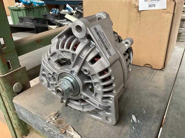 Dynamo - afbeelding 1 van  4