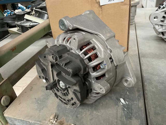 Dynamo - afbeelding 2 van  4