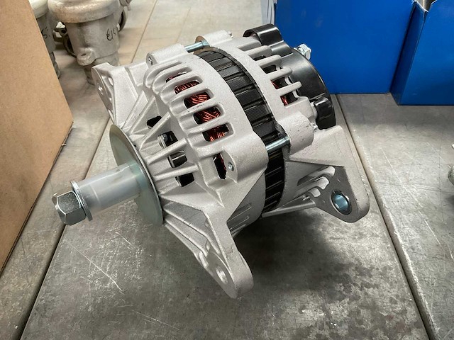 Dynamo - afbeelding 1 van  3