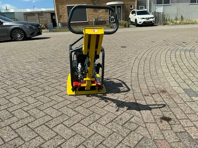 Dynapac lf 140 trilplaat - afbeelding 11 van  14