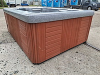 Dynastie spa 3 persoons amerikaans jacuzzi en buitenspa - afbeelding 20 van  23