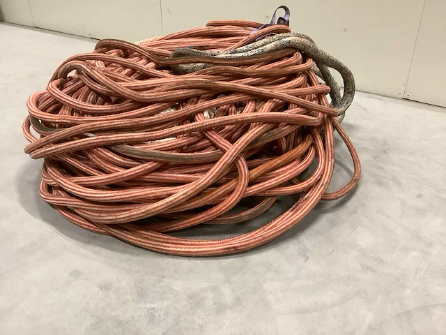 Dyneema 26mm met polyprop hoes. circa 150m. - afbeelding 3 van  3