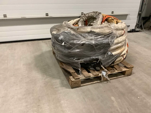 Dyneema tros circa 100 meter 44mm - afbeelding 1 van  3