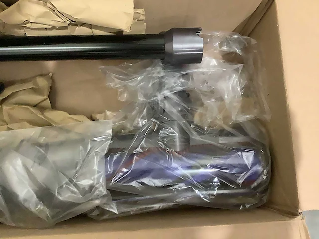 Dyson - v8 - advanced - steelstofzuiger - afbeelding 5 van  6