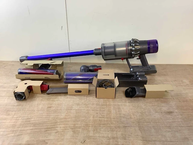 Dyson v11 total clean steelstofzuiger - afbeelding 3 van  7