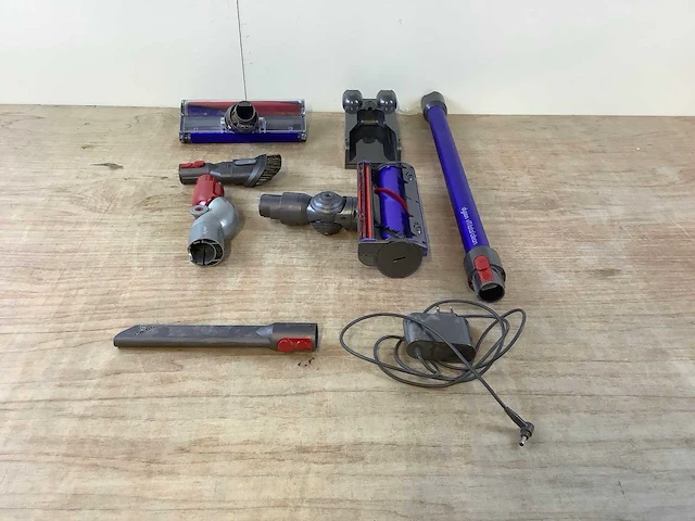 Dyson v12 stofzuiger - afbeelding 4 van  7