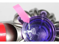 Dyson v8 absolute draadloze steelstofzuiger zilver/geel - afbeelding 6 van  6