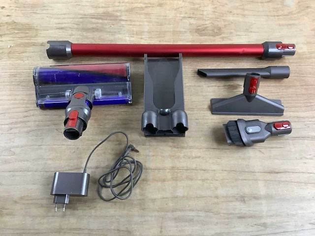 Dyson v8 advanced stofzuiger - afbeelding 4 van  8