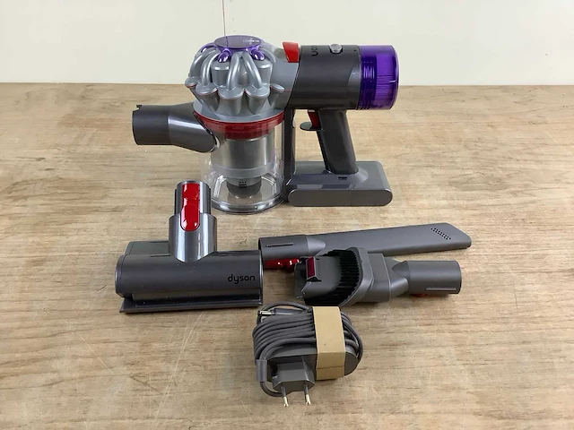 Dyson v8 stofzuiger - afbeelding 1 van  5