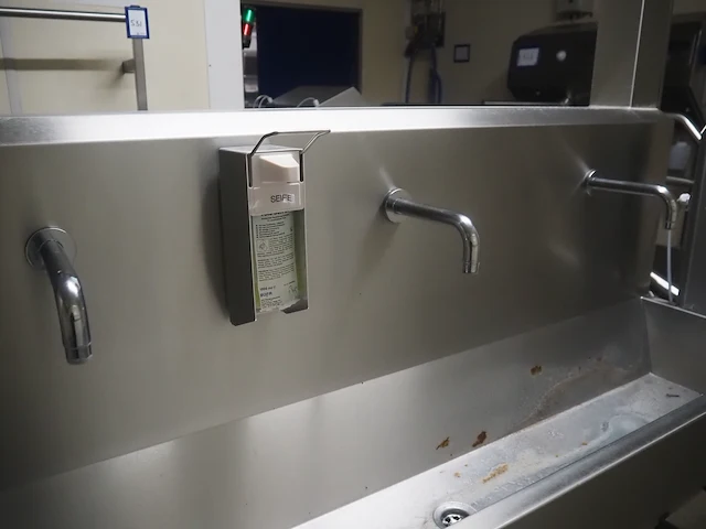 Dyson - afbeelding 24 van  25