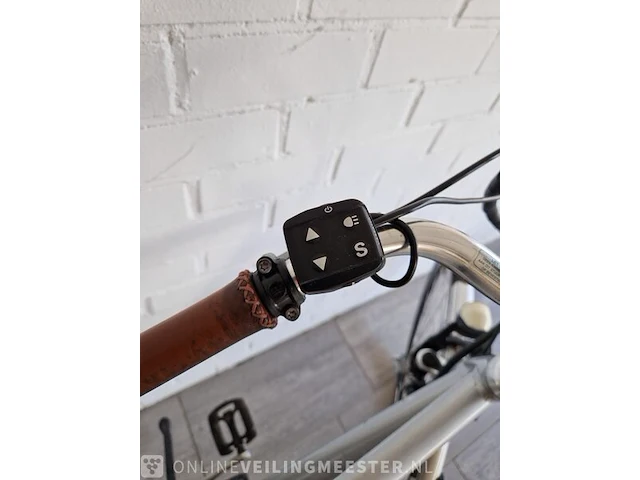 E-bike batavus, zilver - afbeelding 2 van  14