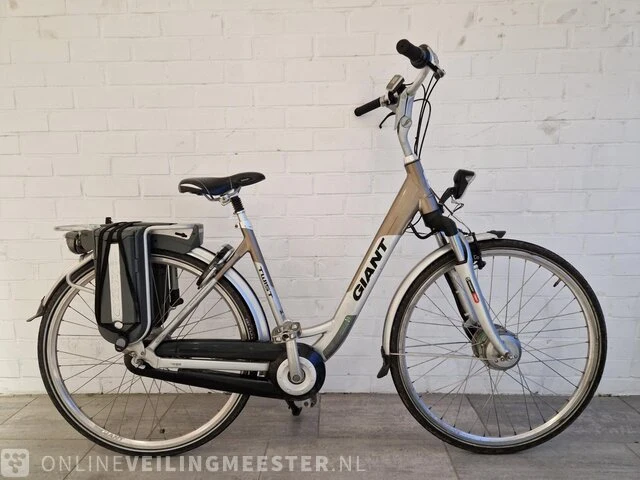 E-bike giant, goud-zilver - afbeelding 1 van  9