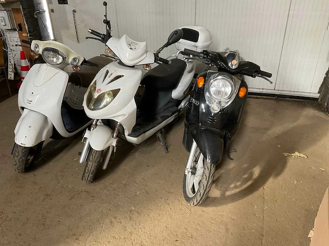 E-scooter (3x) - afbeelding 1 van  19