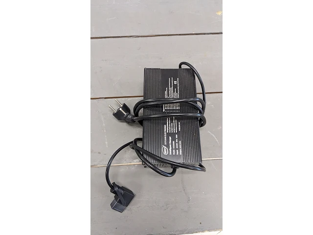 E-scooter / e-chopper, mangosteen, m1, rood, 2023 - afbeelding 19 van  28
