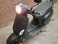 E-scooter, la souris, e-sourini - afbeelding 9 van  37