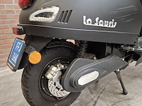 E-scooter, la souris, e-sourini - afbeelding 19 van  37