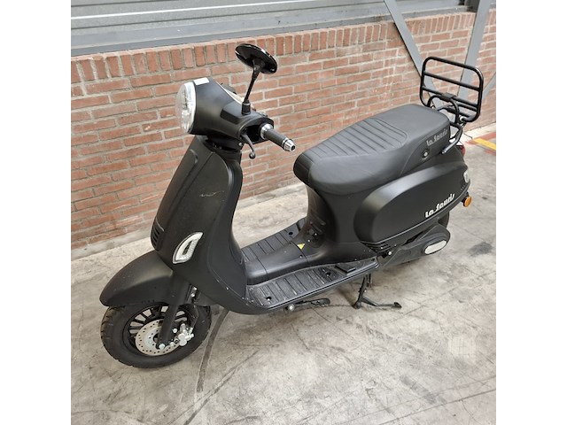 E-scooter, la souris, e-sourini - afbeelding 12 van  37