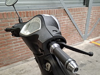 E-scooter, la souris, e-sourini - afbeelding 26 van  37