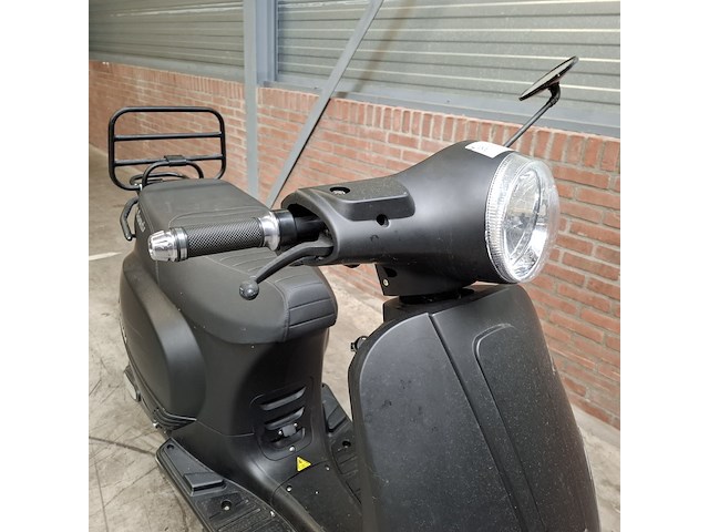 E-scooter, la souris, e-sourini - afbeelding 27 van  37