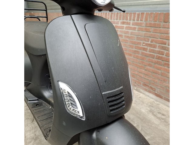 E-scooter, la souris, e-sourini - afbeelding 28 van  37