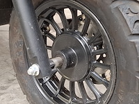 E-scooter, la souris, e-sourini - afbeelding 30 van  37