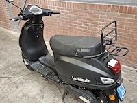 E-scooter, la souris, e-sourini - afbeelding 32 van  37