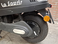 E-scooter, la souris, e-sourini - afbeelding 37 van  37