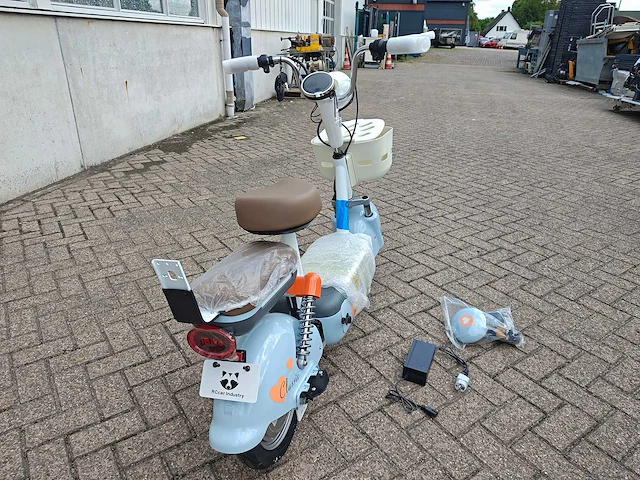 E-scooter - afbeelding 15 van  17