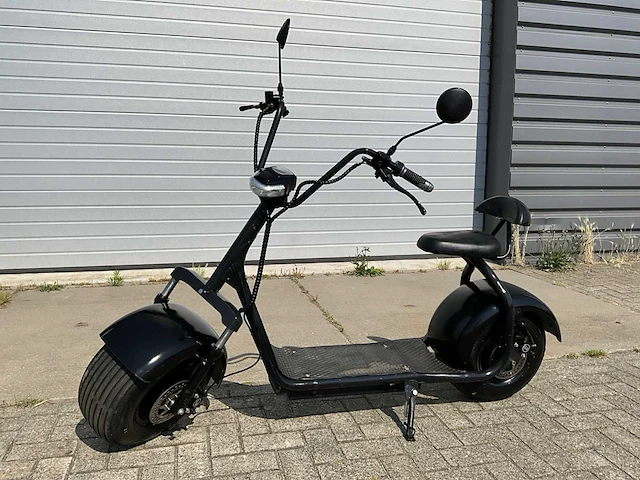 E-scooter - afbeelding 1 van  6