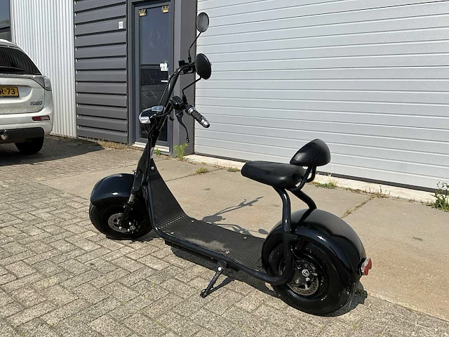 E-scooter - afbeelding 4 van  6