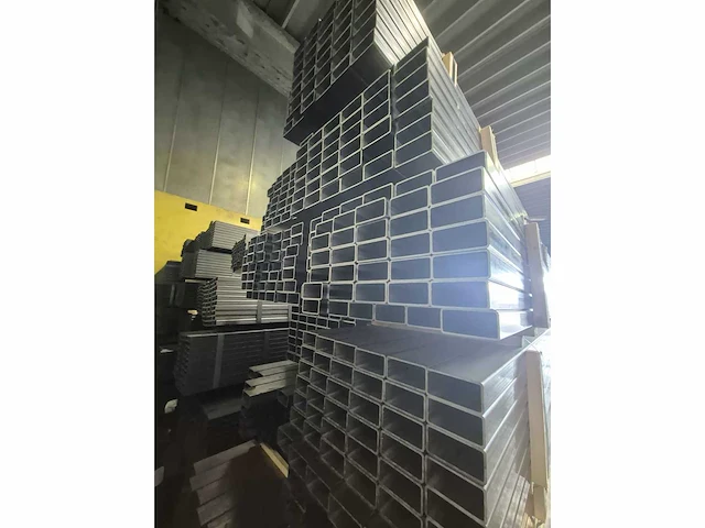 E235 + cr1 s2 stalen kokerprofielen (21.600kg) - afbeelding 8 van  18