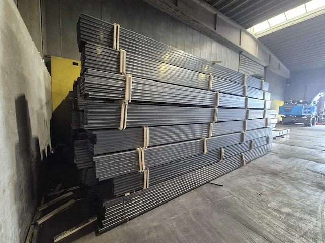 E235 + cr1 s2 stalen kokerprofielen (21.600kg) - afbeelding 11 van  18