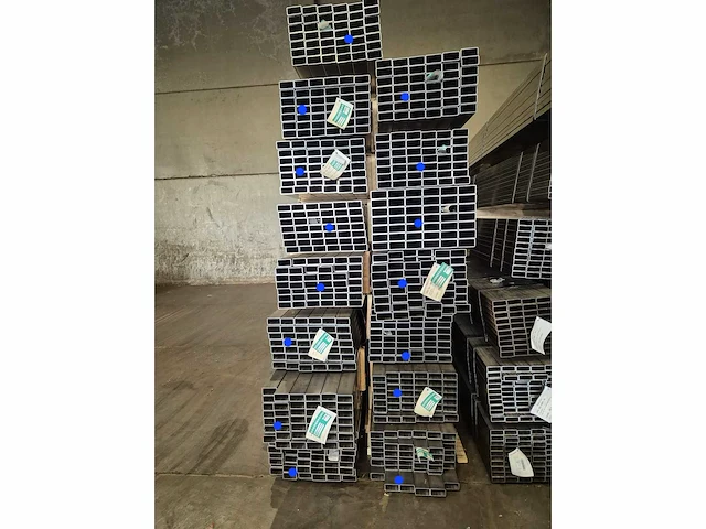 E235 + cr1 s2 stalen kokerprofielen (21.600kg) - afbeelding 17 van  18
