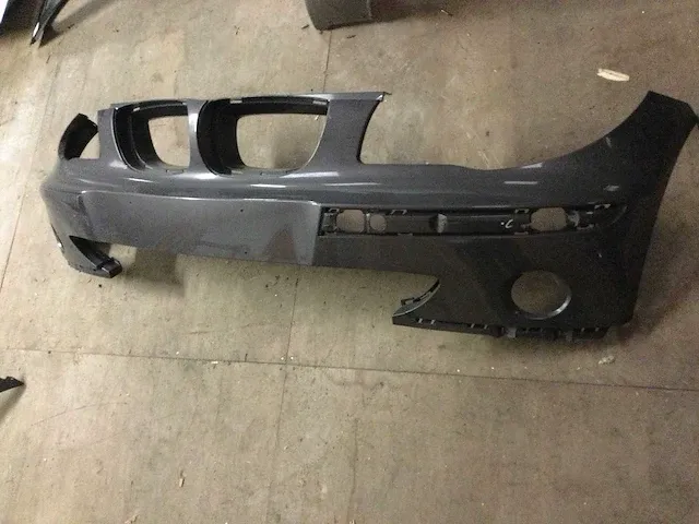 E87 bumper - afbeelding 1 van  3