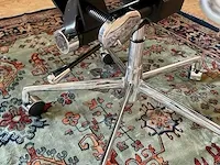 Eames ea117 bureaustoel in zwart leer, replica , zwart, 2022 - afbeelding 8 van  8