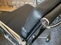 Eames ea217 bureaustoel in zwart leer, replica, zwart, 2022 - afbeelding 8 van  10