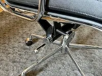Eames ea217 bureaustoel in zwart leer, replica, zwart, 2022 - afbeelding 10 van  10