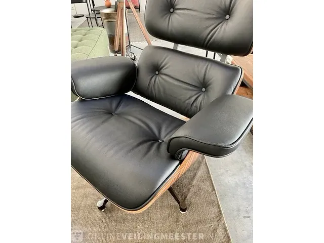 Eames lounge chair met ottoman in palissander en echt zwart leer, palissander / zwart - afbeelding 7 van  13