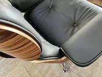 Eames lounge chair met ottoman in palissander en echt zwart leer, palissander / zwart - afbeelding 10 van  13