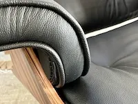 Eames lounge chair met ottoman in palissander en echt zwart leer, palissander / zwart - afbeelding 12 van  13
