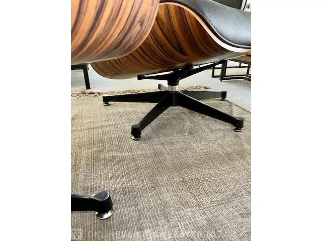 Eames lounge chair met ottoman in palissander en echt zwart leer replica, palissander / zwart - afbeelding 2 van  13