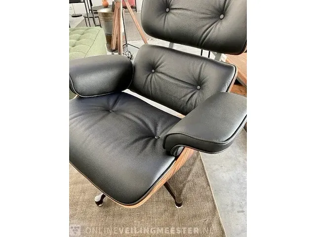 Eames lounge chair met ottoman in palissander en echt zwart leer replica, palissander / zwart - afbeelding 7 van  13