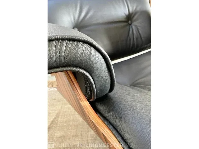 Eames lounge chair met ottoman in palissander en echt zwart leer replica, palissander / zwart - afbeelding 12 van  13