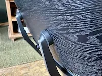 Eames lounge chair met ottoman in zwart essen en echt zwart leer, zwart - afbeelding 6 van  9