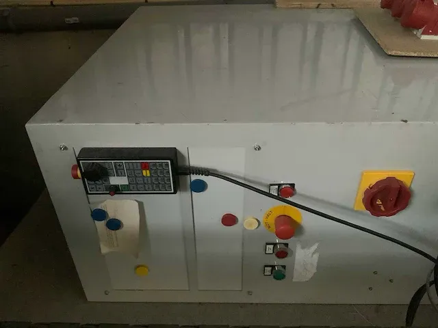 Eas - versatil 3000 fe - cnc snij-freesmachine - afbeelding 15 van  15