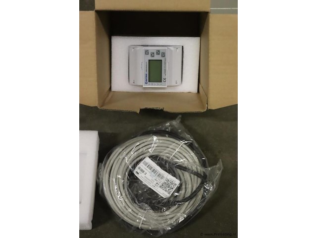 Eastron | model sdm630-modbus v3 3 fase kwh meter met modbus - afbeelding 1 van  4