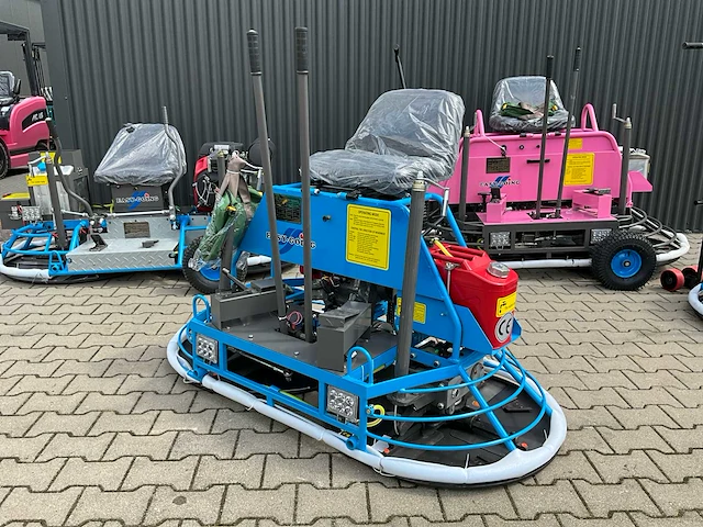 Easy-going - 2024 - rt30-a - ride on power trowel / dubbele vlindermachine - 2024 - afbeelding 2 van  27