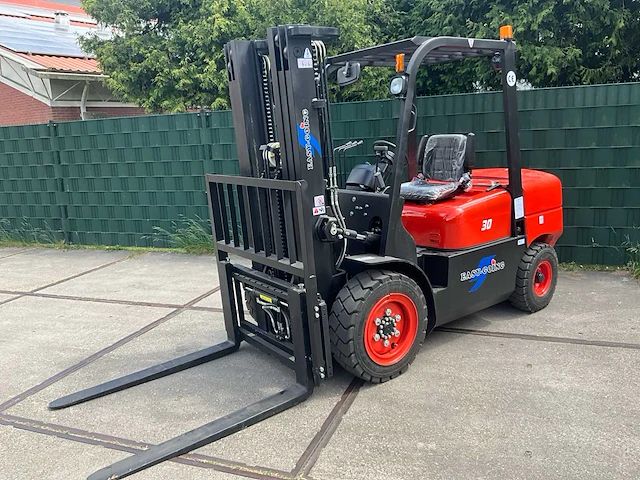 Easy-going - 3 ton - diesel - triple - vorkheftruck - 2025 - afbeelding 34 van  51