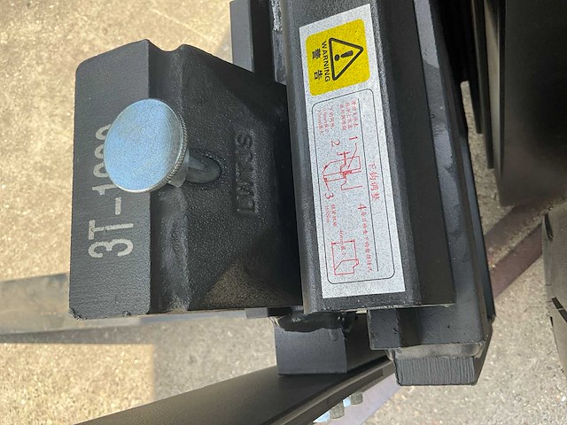 Easy-going - 3 ton - diesel - triple - vorkheftruck - 2025 - afbeelding 49 van  60