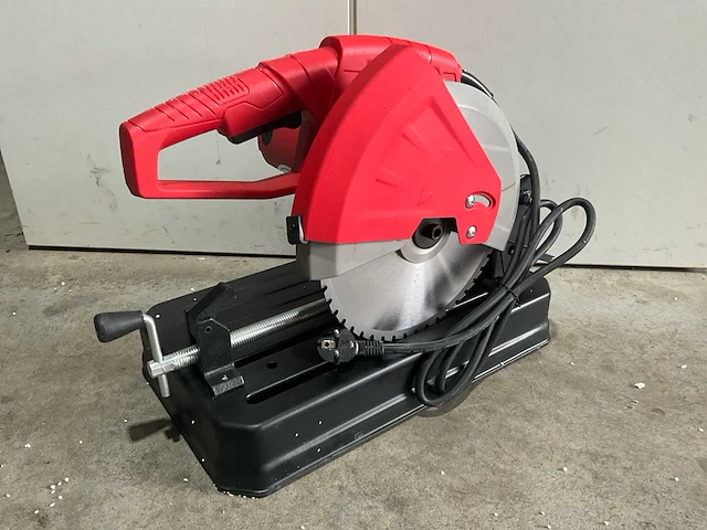 Easy-going - fa255 - metaal in / afkortzaag - 2025 - afbeelding 25 van  29